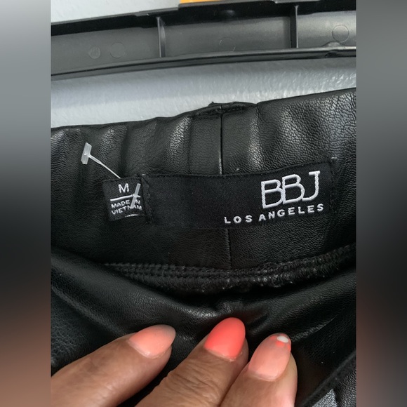 BBJ Los Angeles brand size M stretch waist black leggings- NWT - Picture 8 of 10